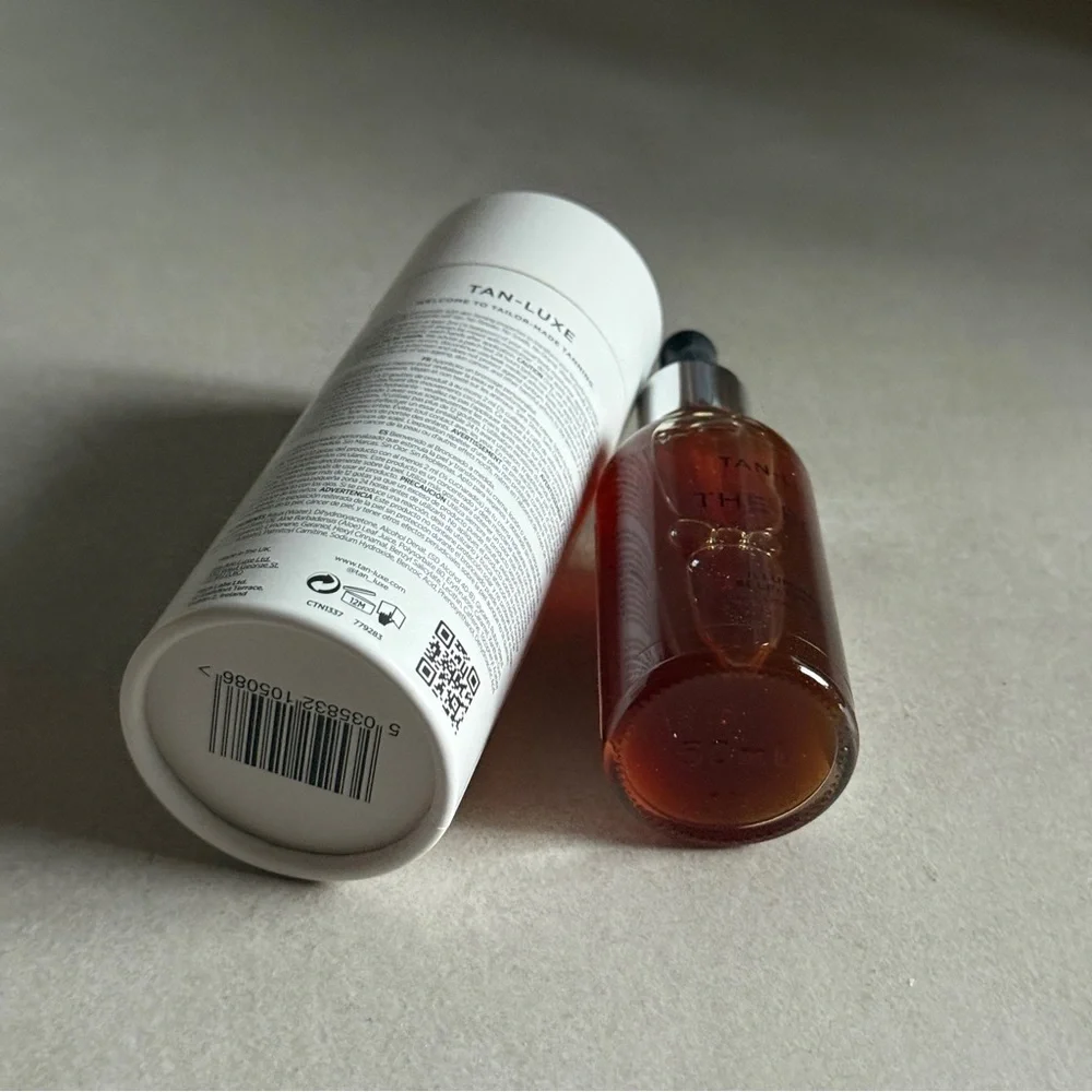 Tan Luxe The Body Illuminating Self Tan Drops Light Medium